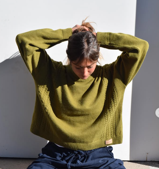 Sweater 103